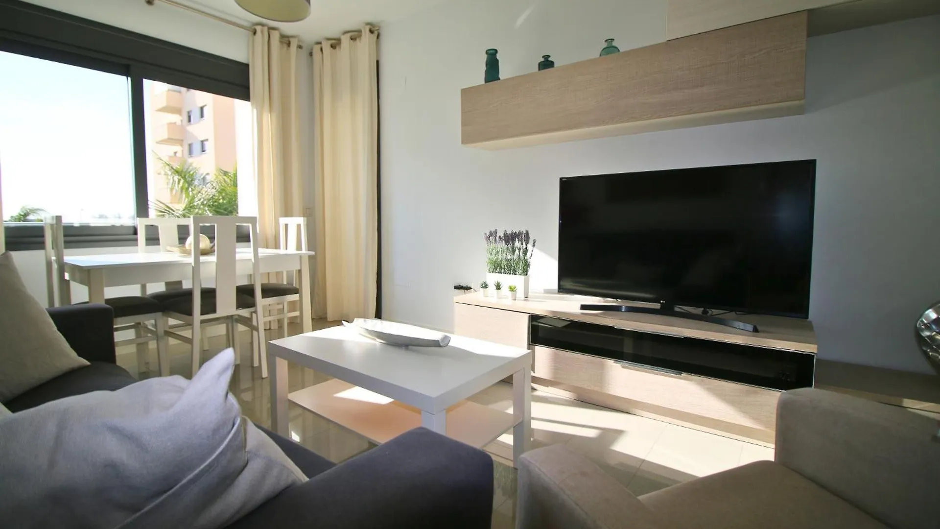 Beautiful Apartment With Pool And Gardens Torre Del Mar