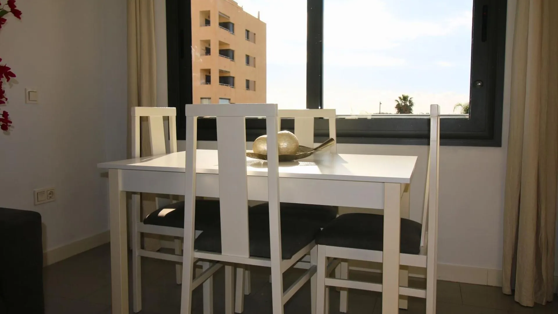 Beautiful Apartment With Pool And Gardens Torre Del Mar